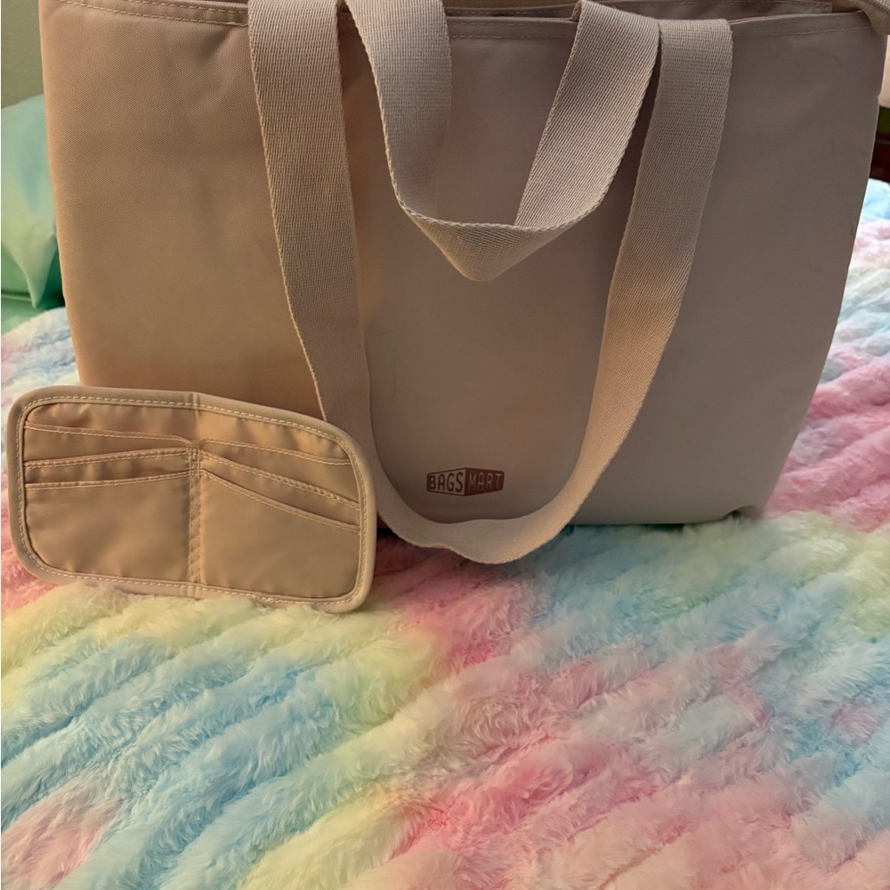 Bagsmart Halo 25L Work Tote in Pink with matching magnetic card wallet